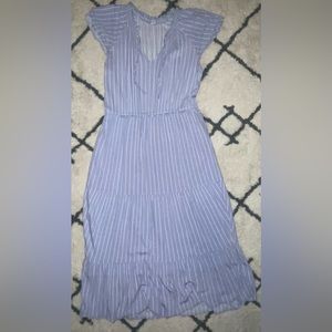 Old Navy long Lavender maxi dress with white pinstripes size Large